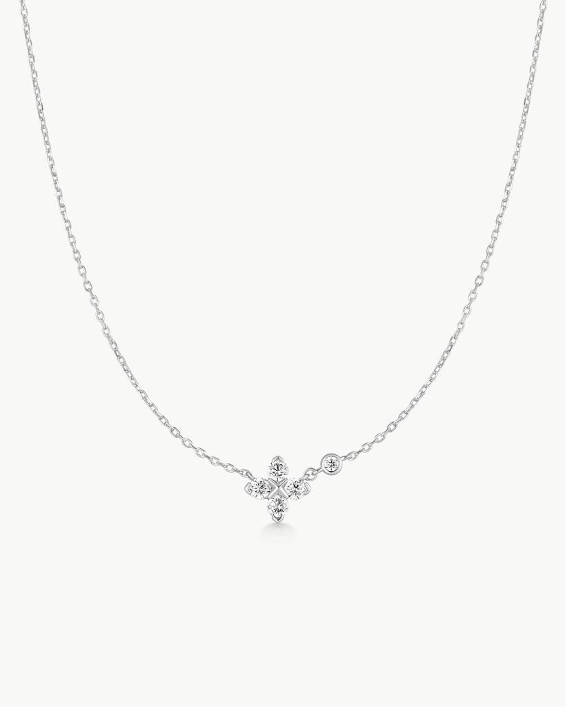 Collier trèfle à quatre feuilles, argent, zircons incolores