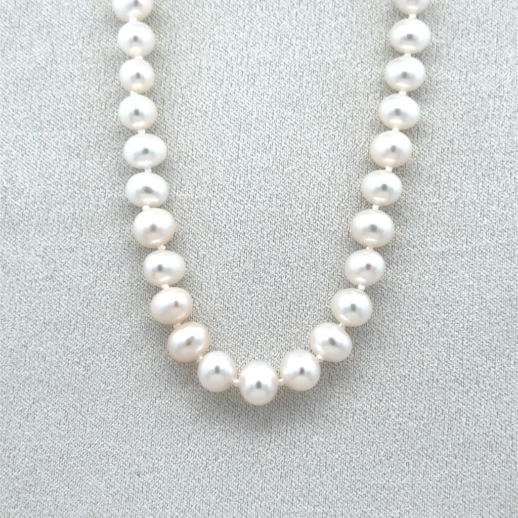 Collier or jaune 10 carats, perles d'eau douces 6-6.5 millimètres