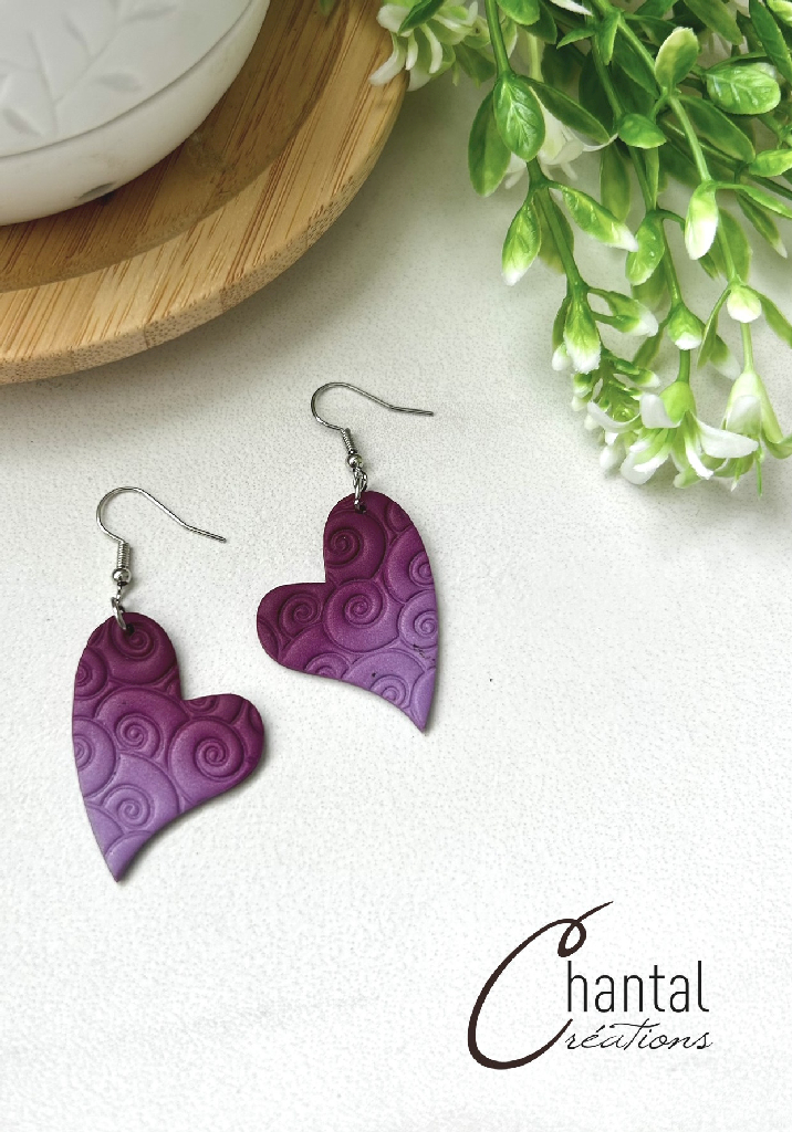 Boucles d'oreilles pendantes Caridad fuchsia, argile polymère, acier inoxydable