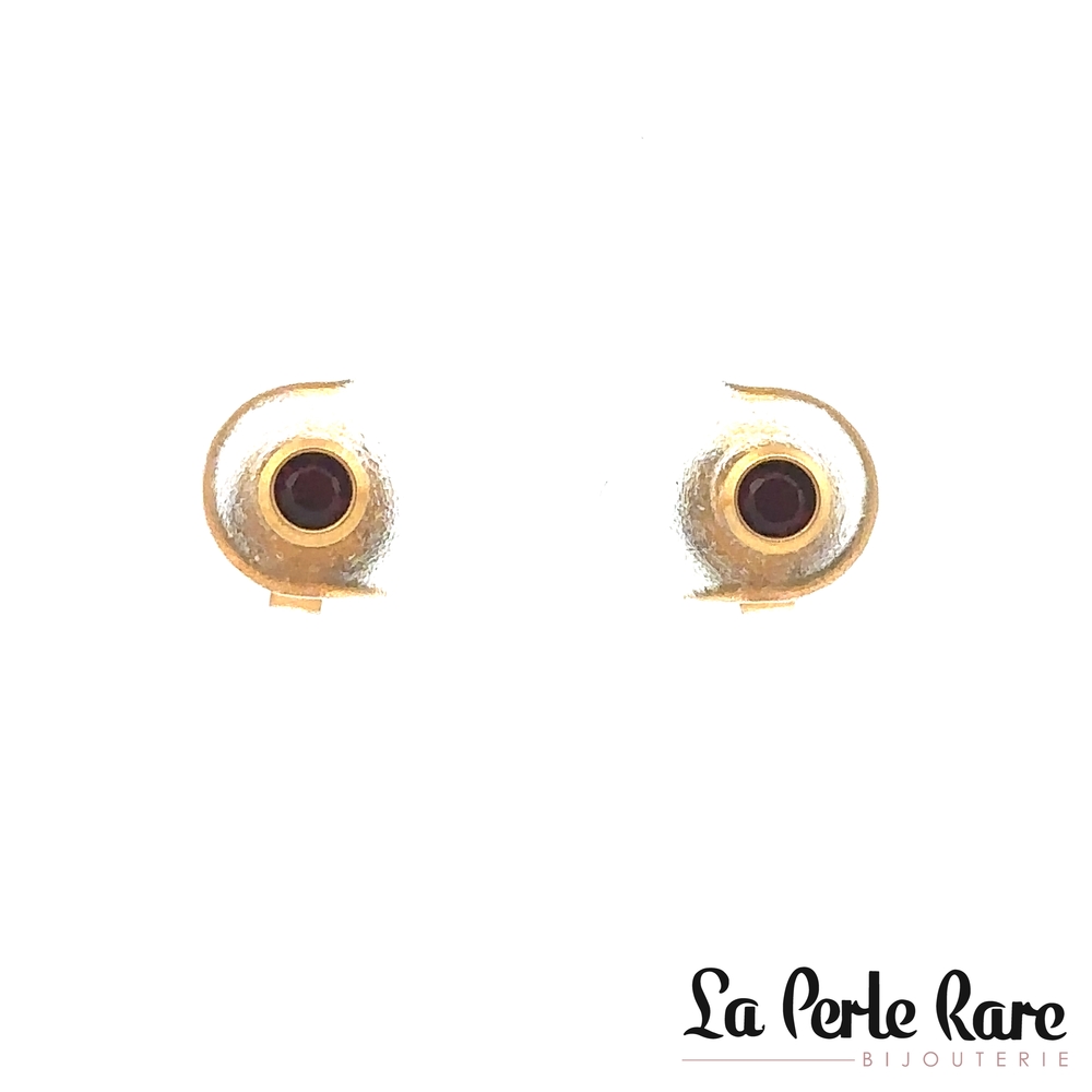 Boucles d'oreilles fixes acier inoxydable doré, zircons rouges foncé - LPR-2721 - Exclusivités