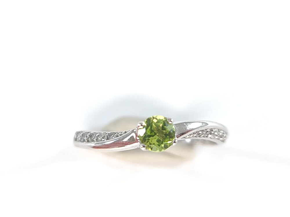 Bague or blanc, péridot, 8 pts dia tot - L54349PERIDOT - Libman