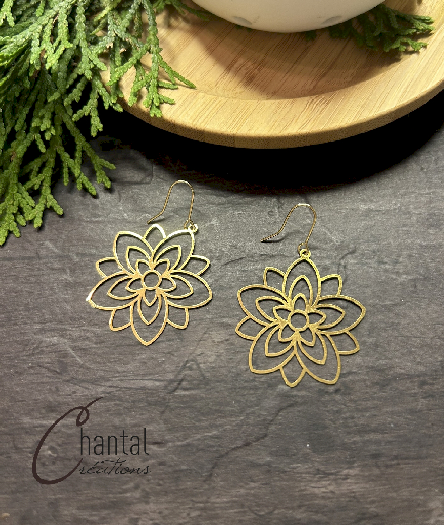 Boucles d'oreilles pendantes Pivoines dorées, acier inoxydable doré - 25-BO-46 - Création Chantal