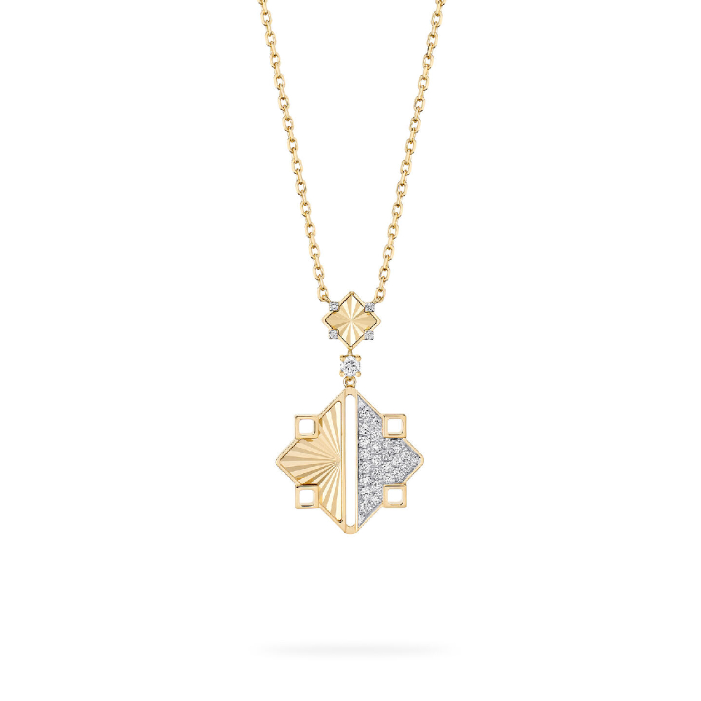 Pendentif Birks Muse guilloché, or jaune 18 carats, 24 points de diamant total - 450018706737 - Birks