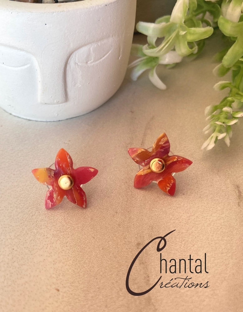 Boucles d'oreilles fixes Margot flamme, argile polymère, acier inoxydable doré - 25-BO-4 - Création Chantal