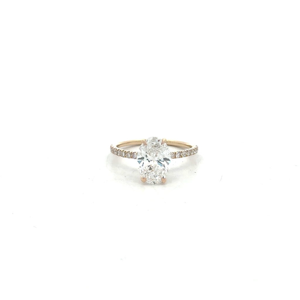 Bague solitaire en or jaune 14 carats avec 230 points de diamants de laboratoire au total
