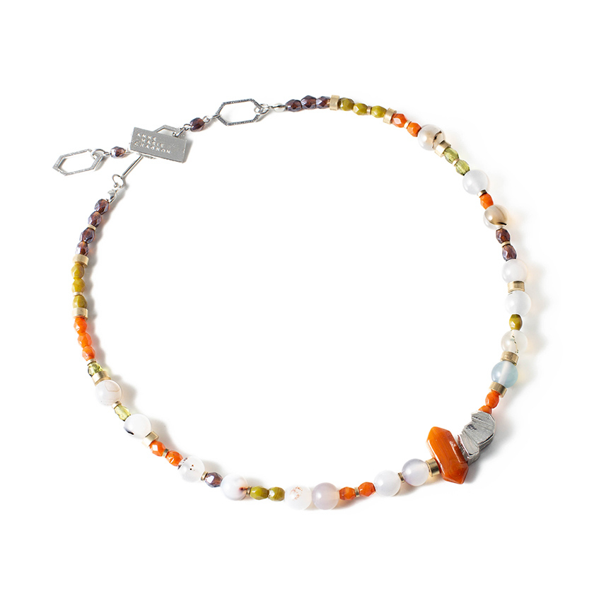 Collier étain, verre