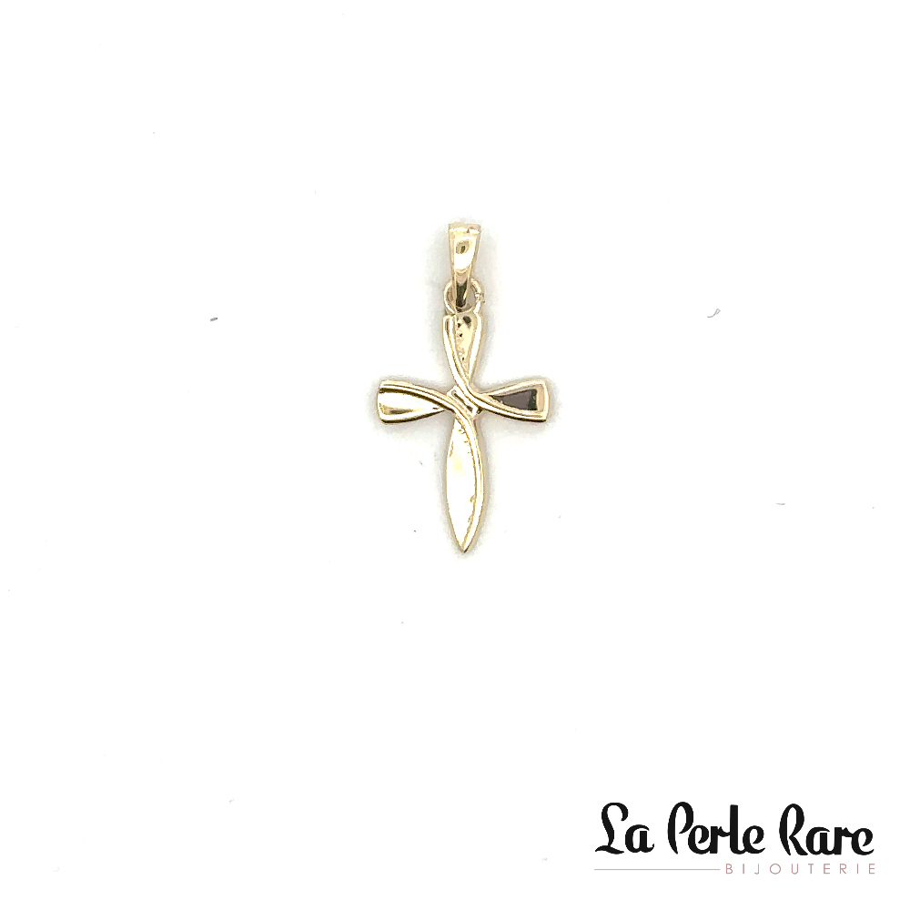 Pendentif croix , or jaune 10 carats Pendentif croix , or jaune 10 carats