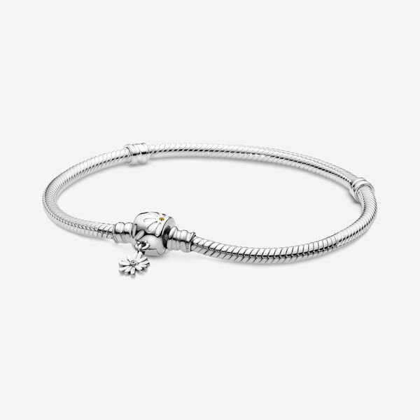 Bracelet fermoir marguerite, argent, émail blanc, zircons incolores Bracelet fermoir marguerite, argent, émail blanc, zircons incolores