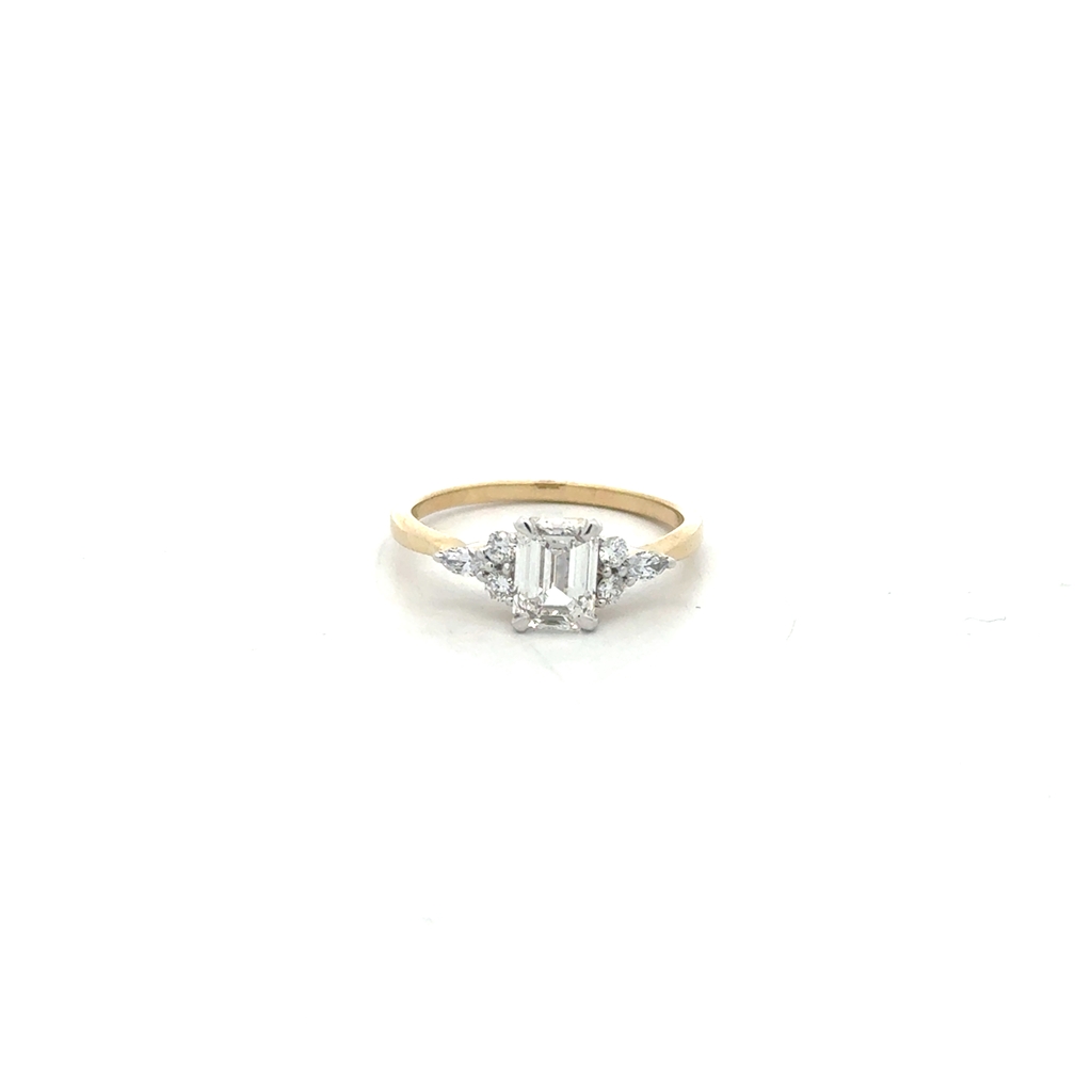Alliance en or jaune 10 carats avec 125 points de diamants de laboratoire au total
