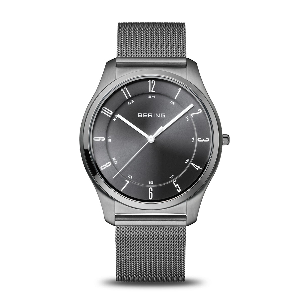 Montre acier inoxydable anthracite, fond noir