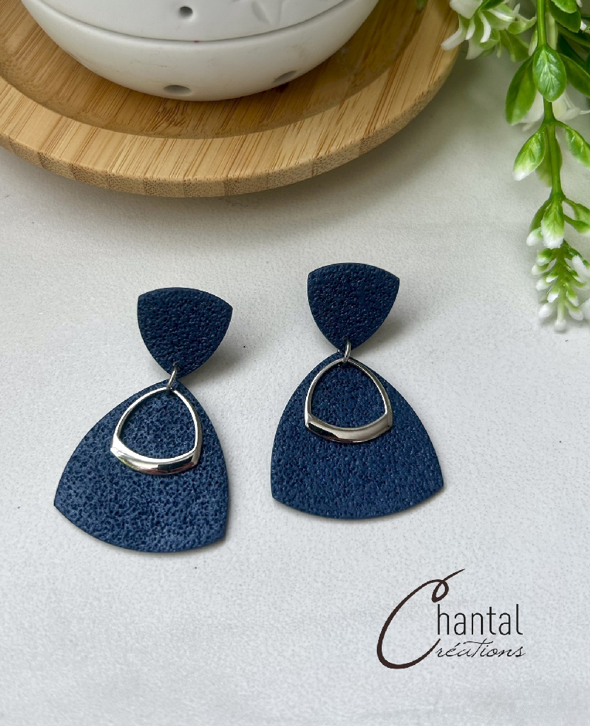Boucles d'oreilles pendantes Adèle bleue, argile polymère, acier inoxydable