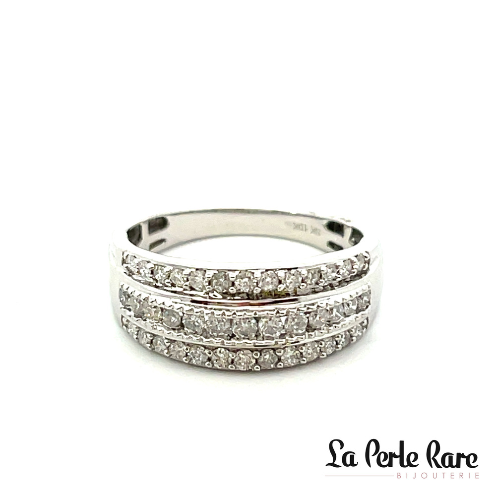 Bague or blanc, 50 pts dia tot Bague or blanc, 50 pts dia tot