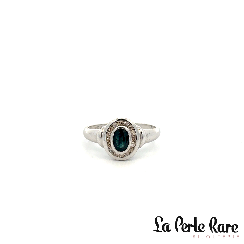 Bague or blanc 14 carats, saphir, 20 points de diamant total - 635L - Exclusivités
