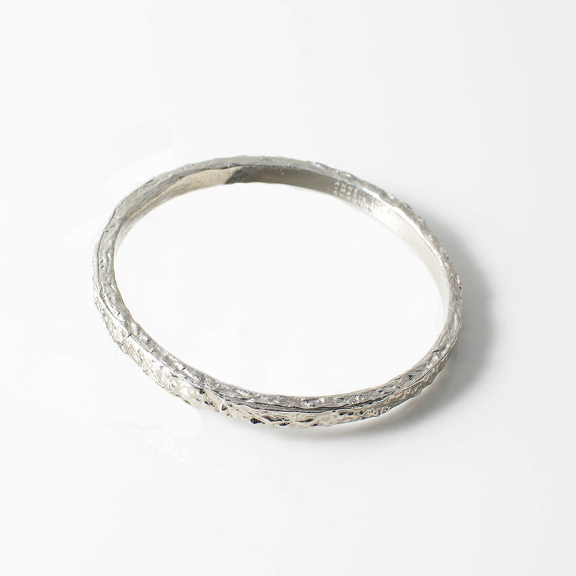 Bracelet rigide étain - CRISTINAETSM - Anne-marie Chagnon