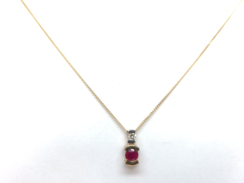 Pendentif or jaune 7 pts dia tot & rubis Pendentif or jaune 7 pts dia tot & rubis