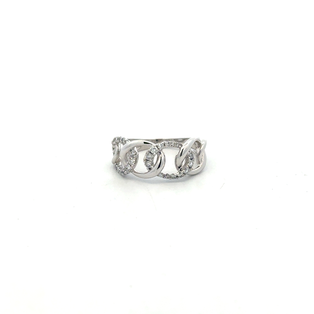 Bague en or blanc avec 33 points de diamants au total