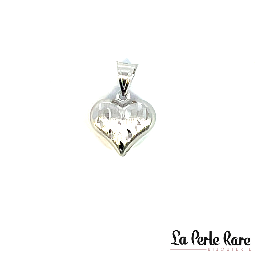 Pendentif coeur texturé, or blanc 10 carats