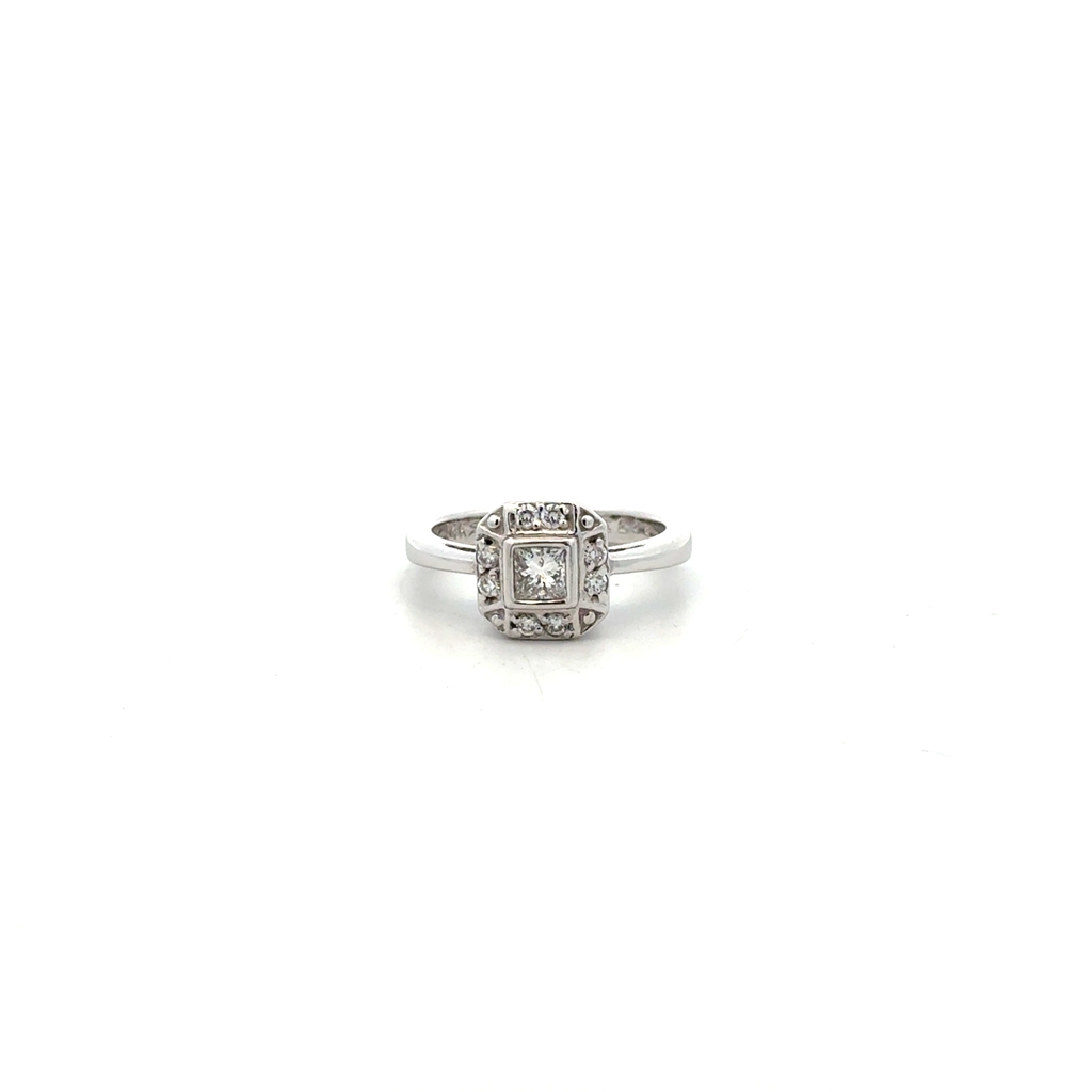 Bague en or blanc avec diamants 41 points