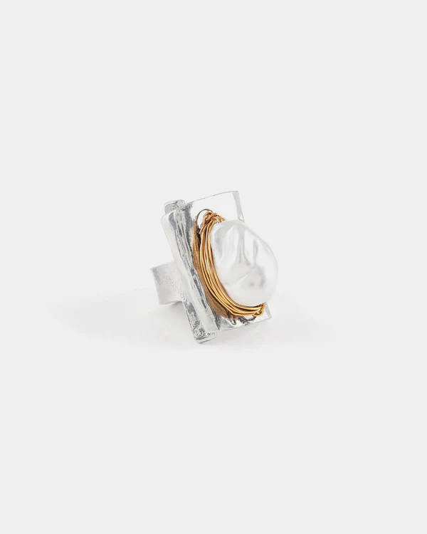 Bague en ajustable étain deux tons (blanc et jaune) et perle de verre