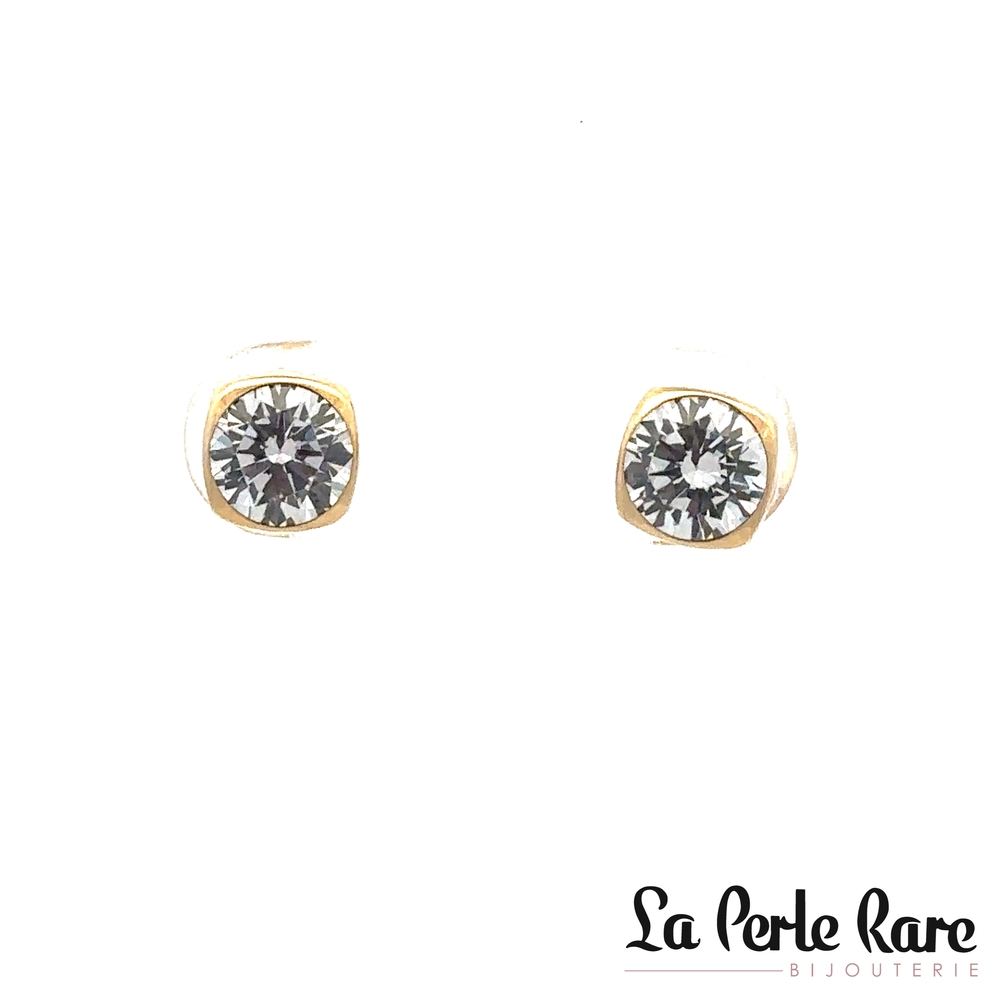 Boucles d'oreilles fixes or jaune 10 carats, zircons incolores, 6 millimètres Boucles d'oreilles fixes or jaune 10 carats, zircons incolores, 6 millimètres