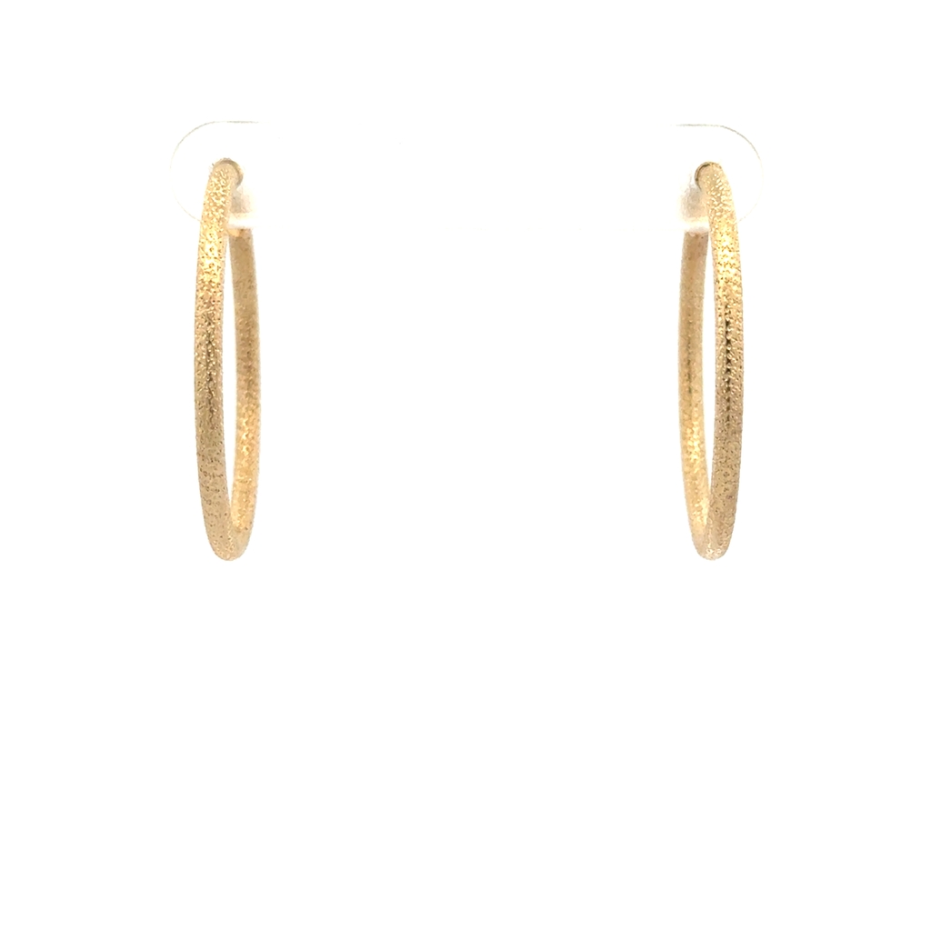 Anneaux texturés, or jaune 10 carats