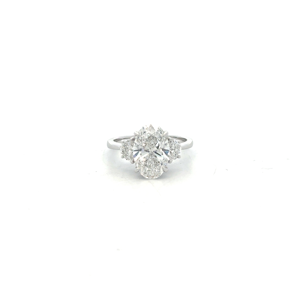 Alliance en or blanc 14 carats avec 350 points de diamants de laboratoire au total, certificat