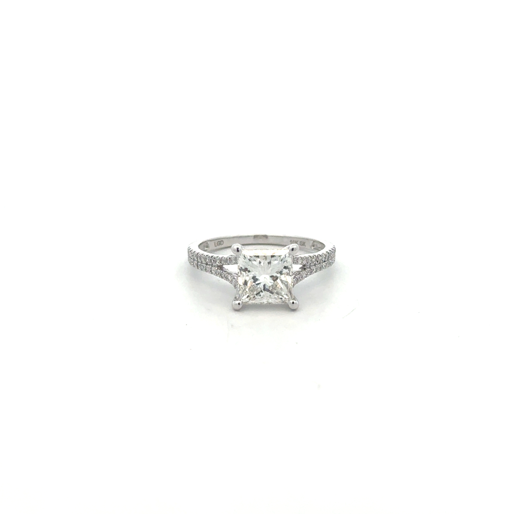 Bague or blanc 10 carats, 225 points de diamant de laboratoire total, VS1/F, certificat