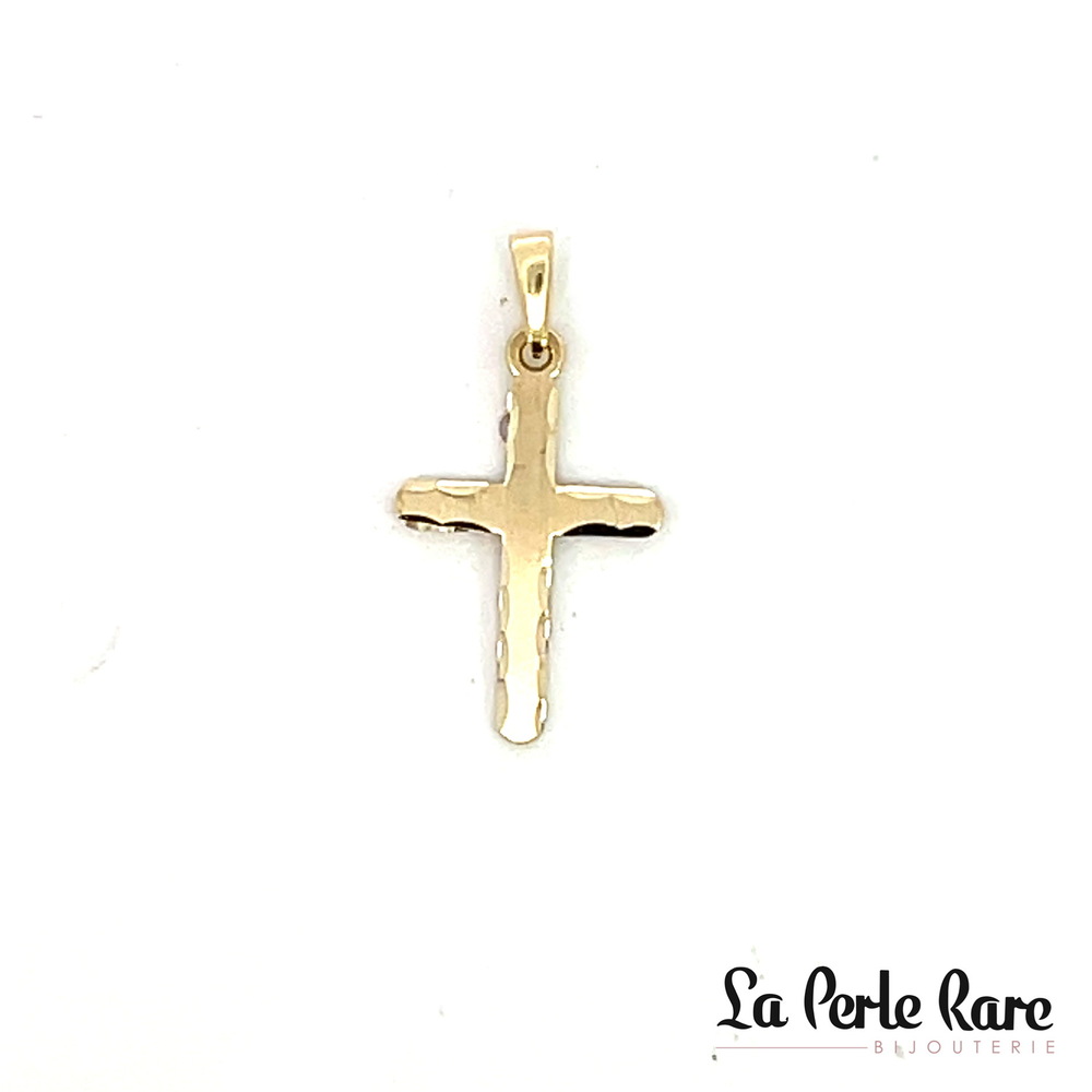 Pendentif croix or jaune 10 carats Pendentif croix or jaune 10 carats