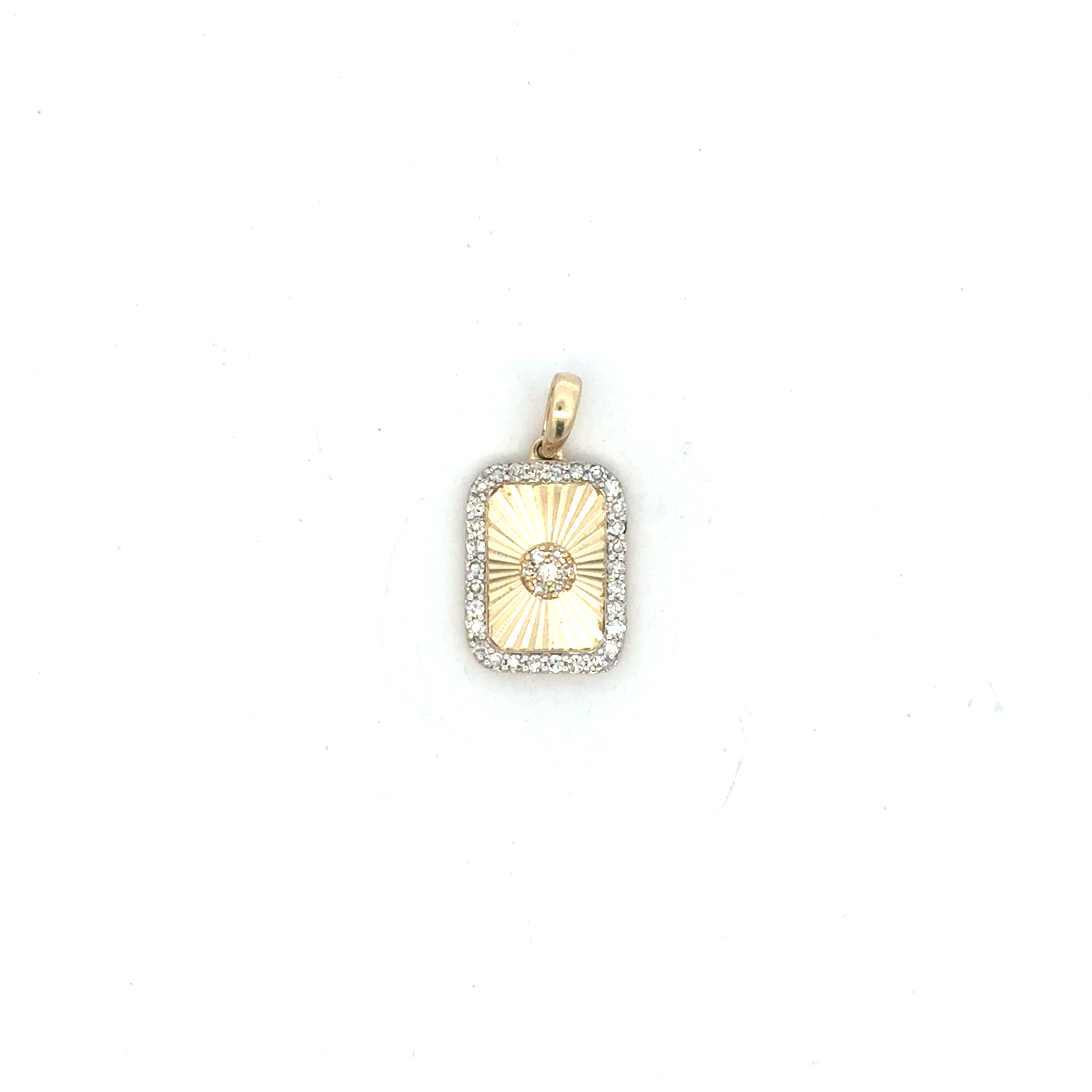 Pendentif plaque, or jaune 10 carats, 30 points de diamant total