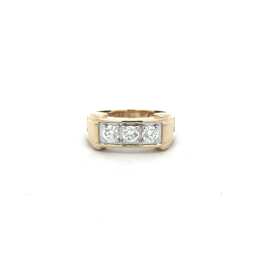 Bague en or jaune 14 carats avec 90 points de diamants de laboratoire au total