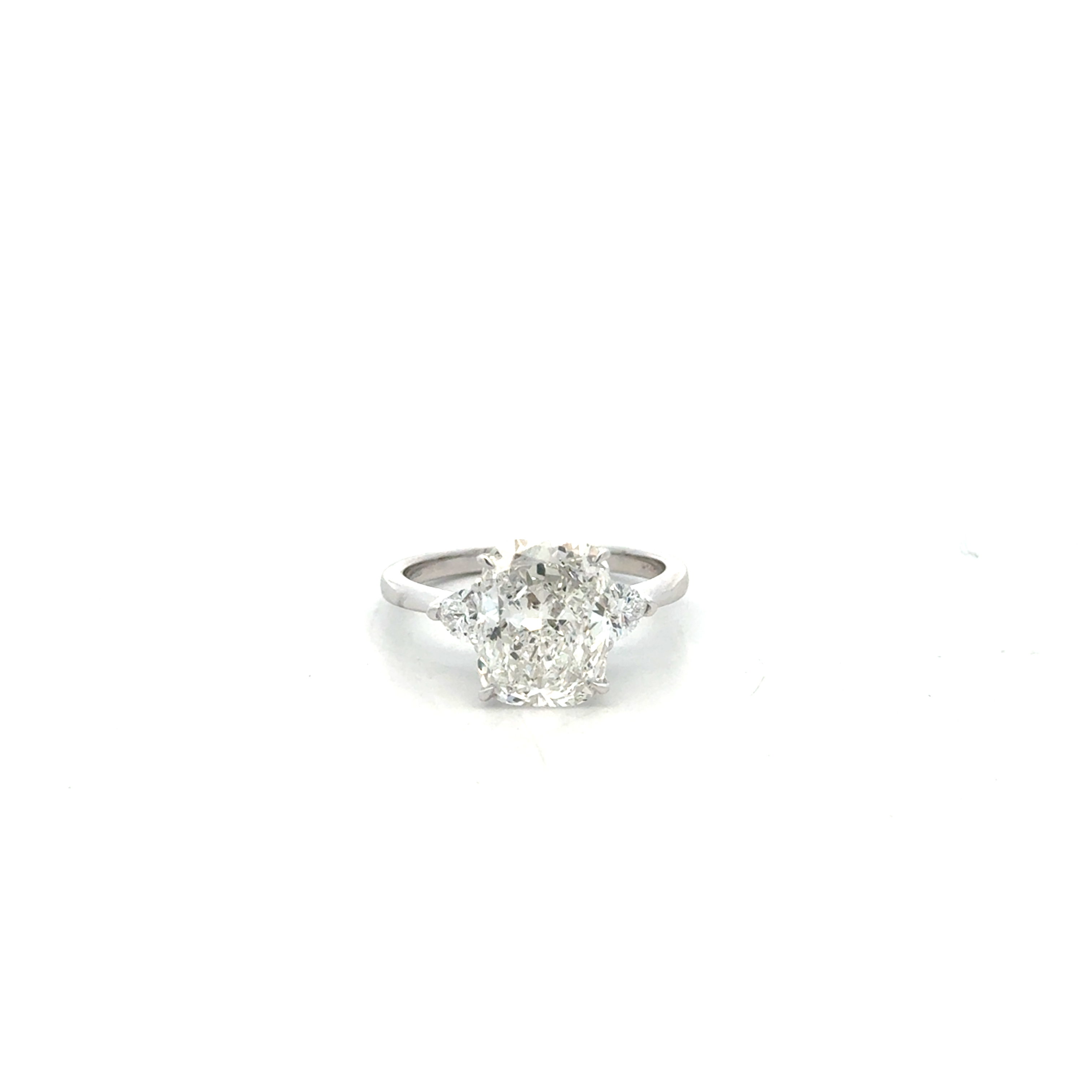Bague trinité, or blanc 14 carats, 340 points de diamant de laboratoire total